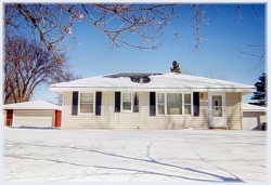 Hot Spot on Roof With Ice Dam Below ~ Click for a larger image